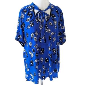 Adrianne Vittadini Top 3X Blue Floral Tie Neck Short Sleeve Black White Casual